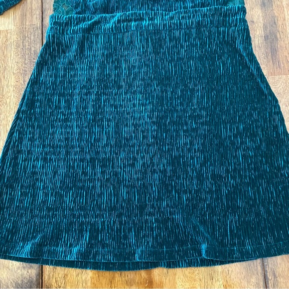 Lulus Crushing On You Emerald Green Velvet Off-the-Shoulder Mini Dress L - Picture 6 of 15